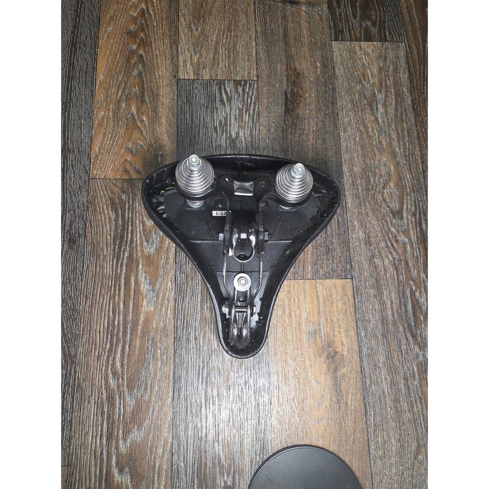 Schwinn Wide Cruiser Bike Saddle Padded Bicycle Seat with Dual Spring Suspension - Picture 3 of 3